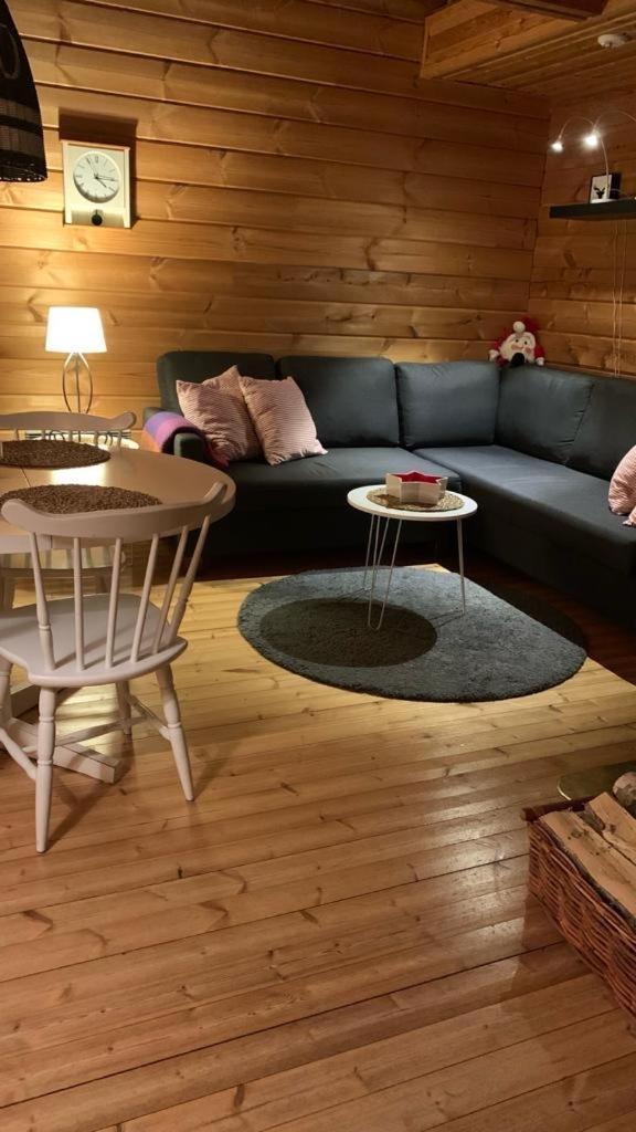 Yllaestoelli 2 A, Aekaeslompolo Villa Kolari Bagian luar foto