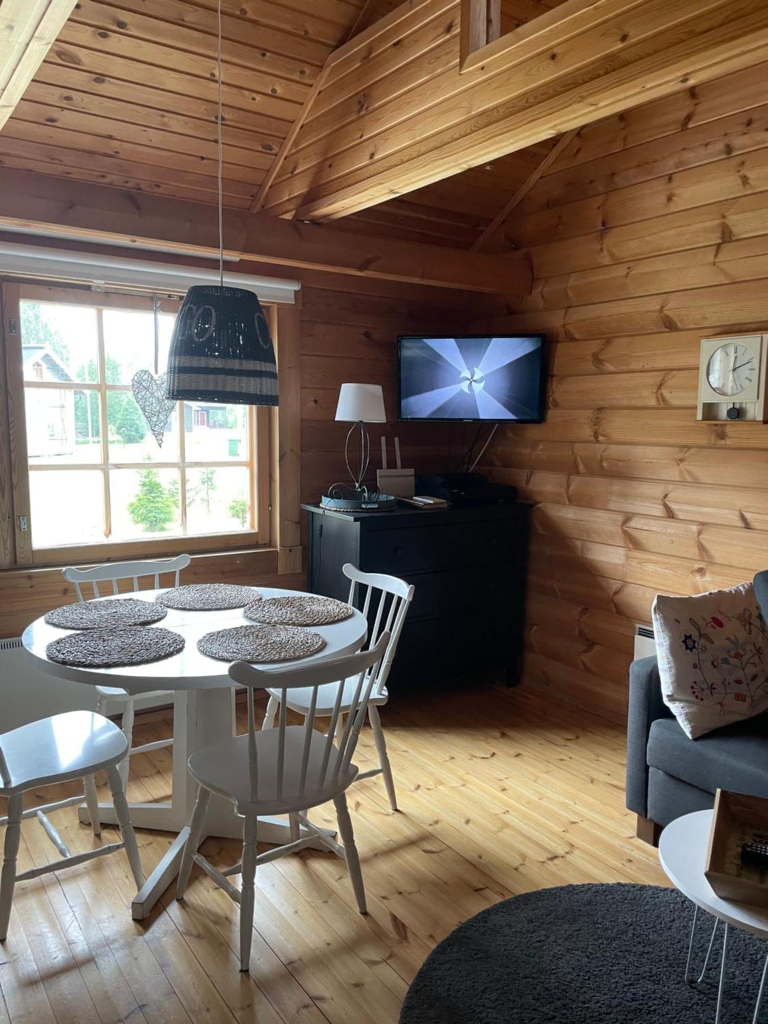 Yllaestoelli 2 A, Aekaeslompolo Villa Kolari Bagian luar foto
